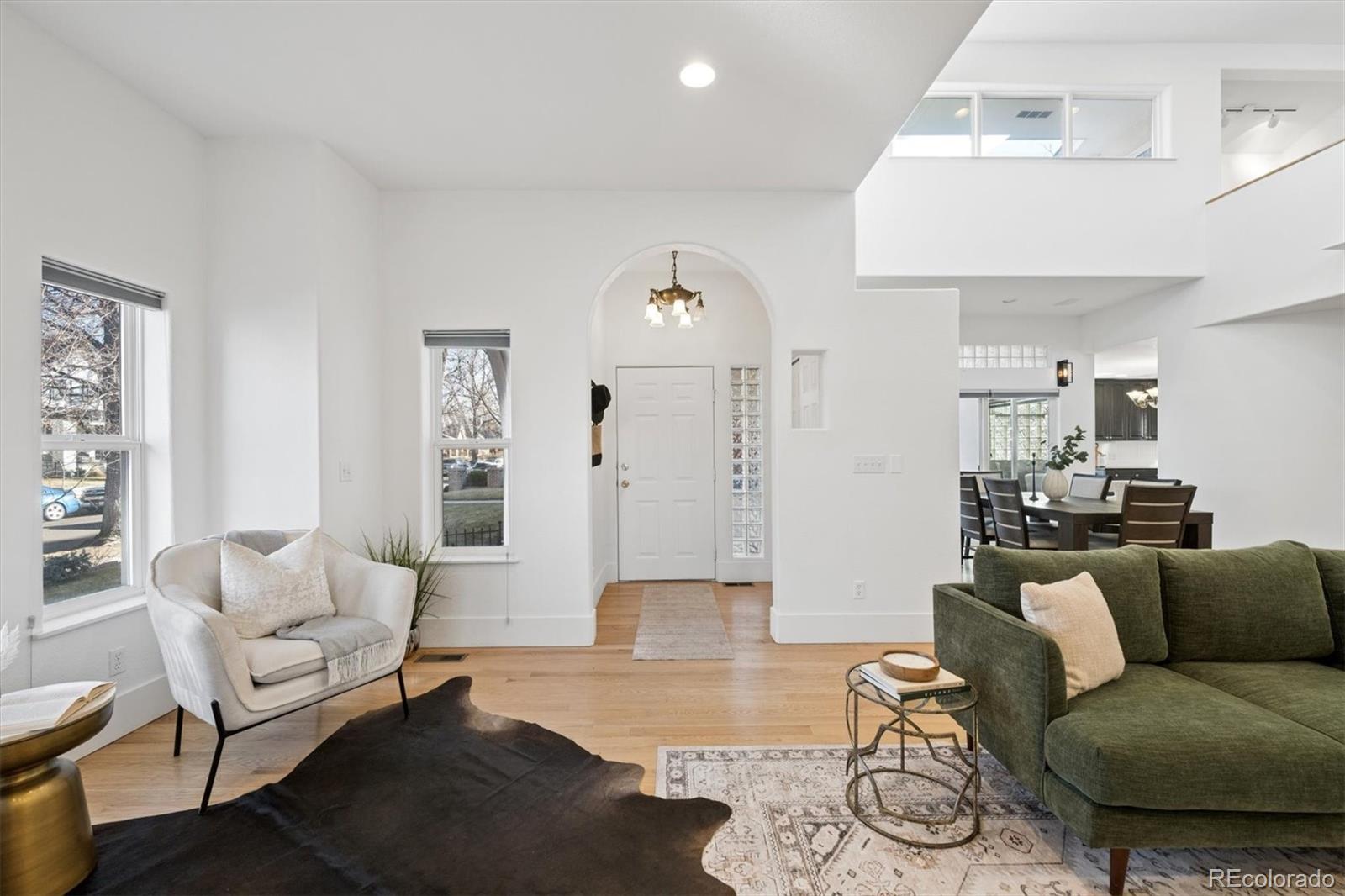 MLS Image #4 for 801 s gilpin street,denver, Colorado