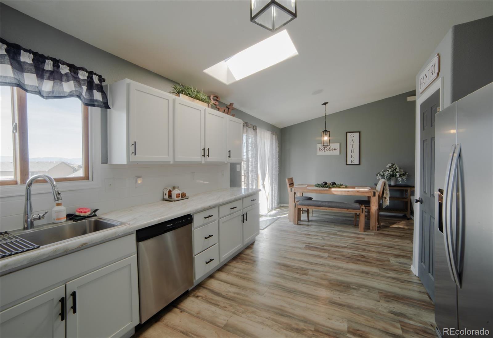 MLS Image #4 for 917 s sterling lane,pueblo, Colorado