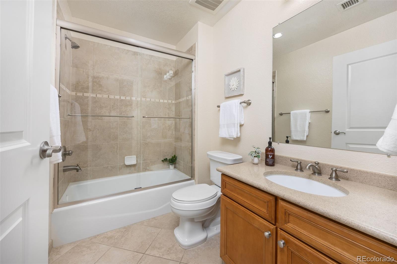 MLS Image #17 for 2200 s university boulevard 105,denver, Colorado