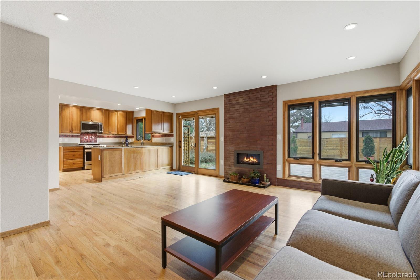 MLS Image #3 for 2996 s newport street,denver, Colorado