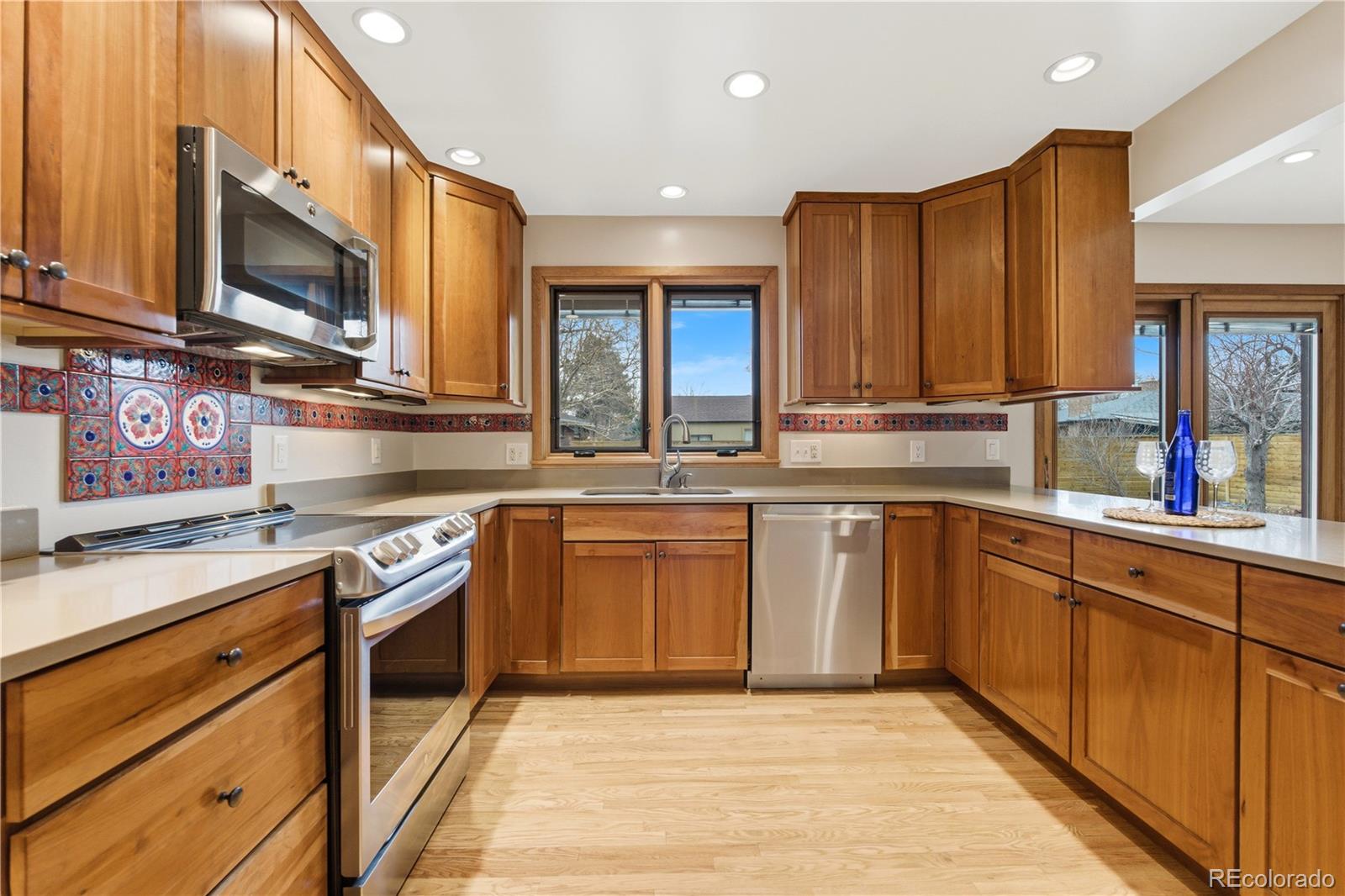 MLS Image #9 for 2996 s newport street,denver, Colorado