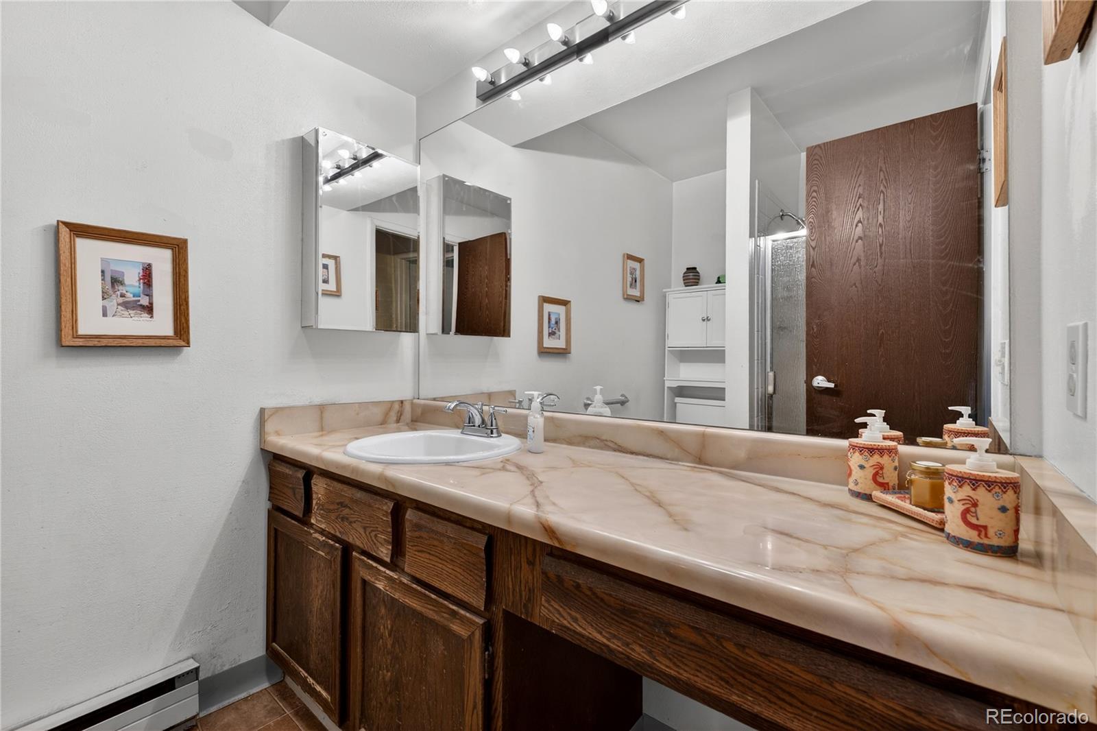 MLS Image #18 for 2512 s worchester court,aurora, Colorado