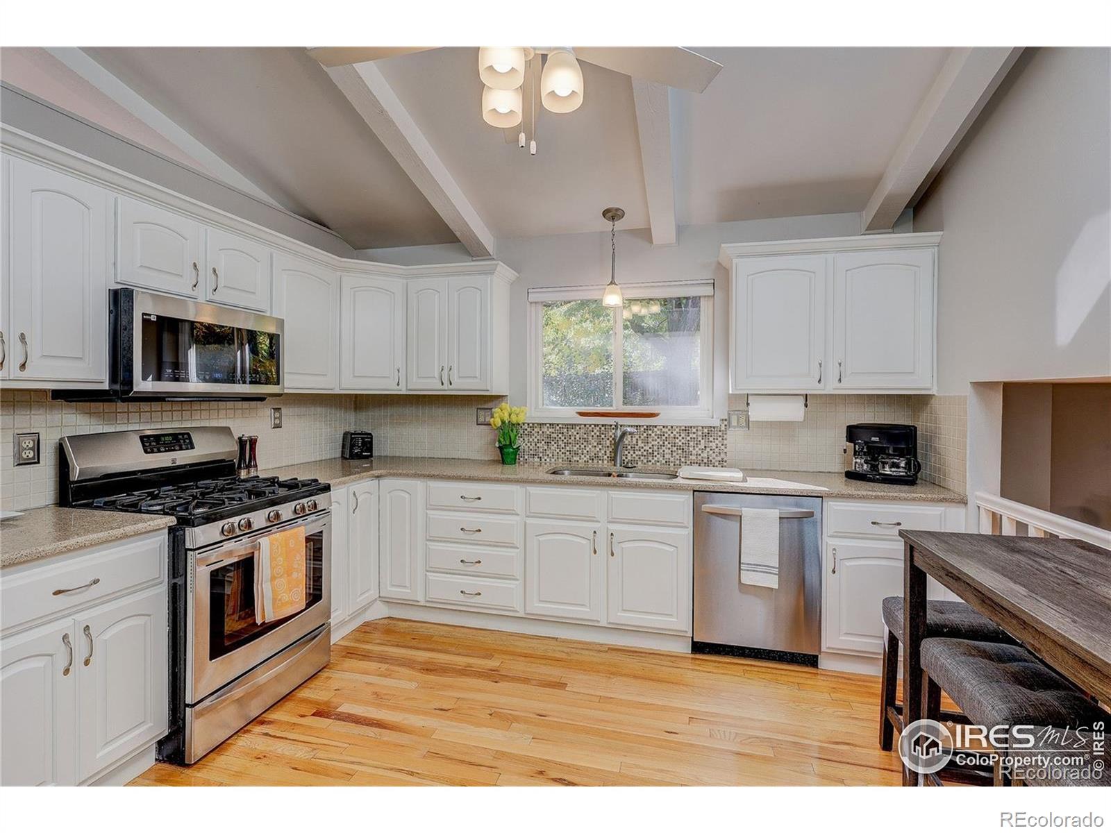 MLS Image #11 for 6514 e milan place,denver, Colorado