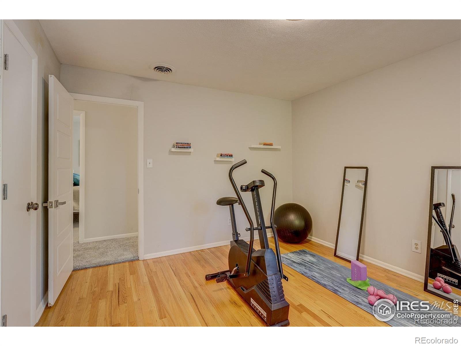 MLS Image #35 for 6514 e milan place,denver, Colorado