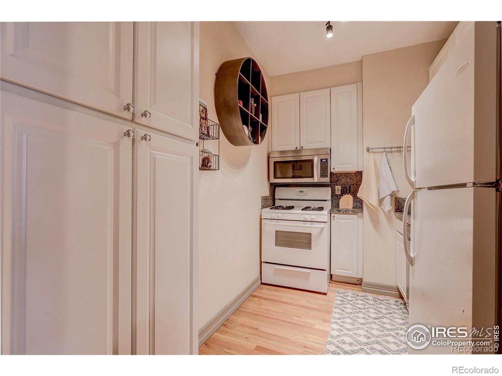 MLS Image #5 for 1650 n pearl street 25,denver, Colorado