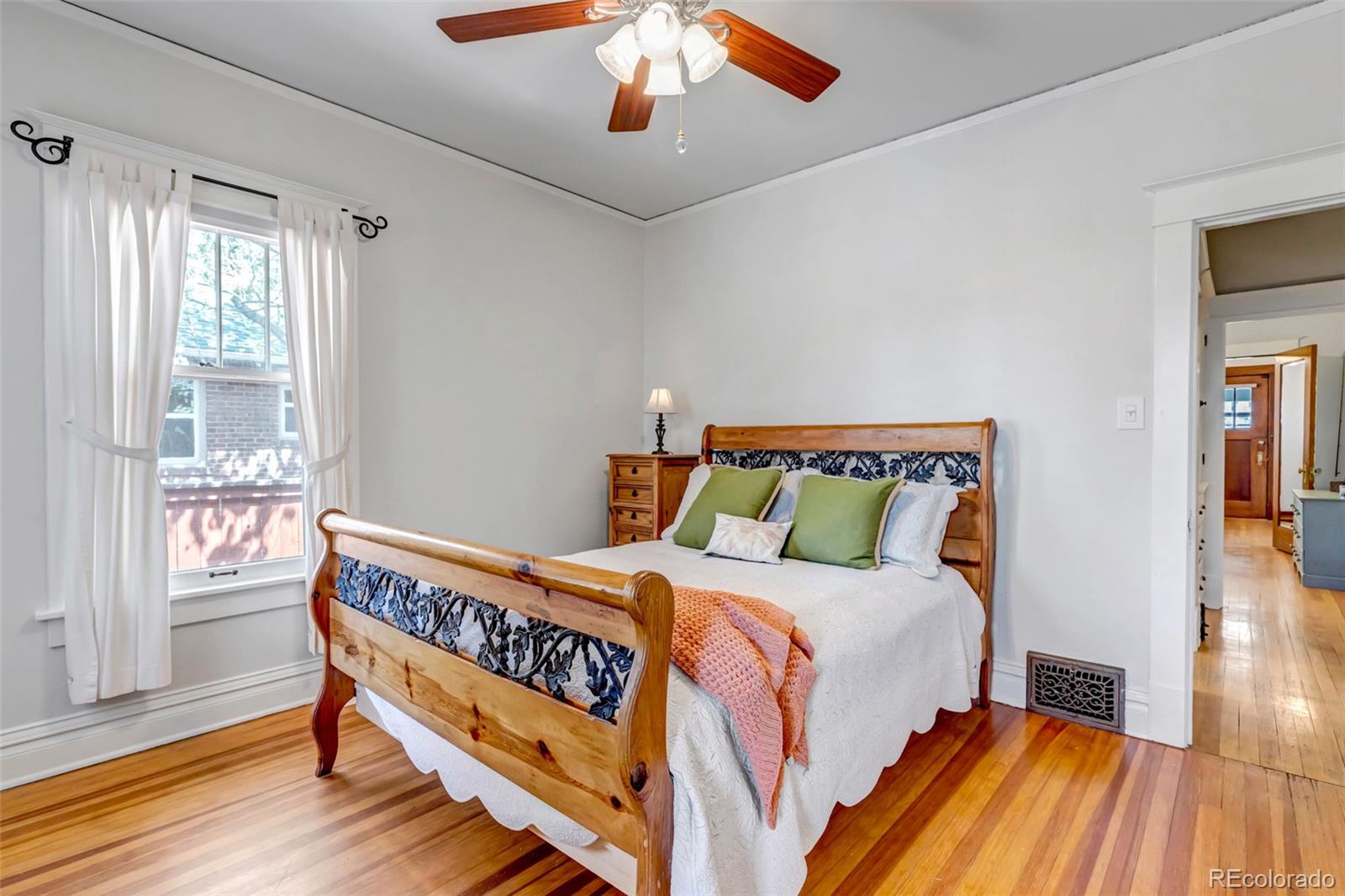 MLS Image #11 for 285 s williams street,denver, Colorado