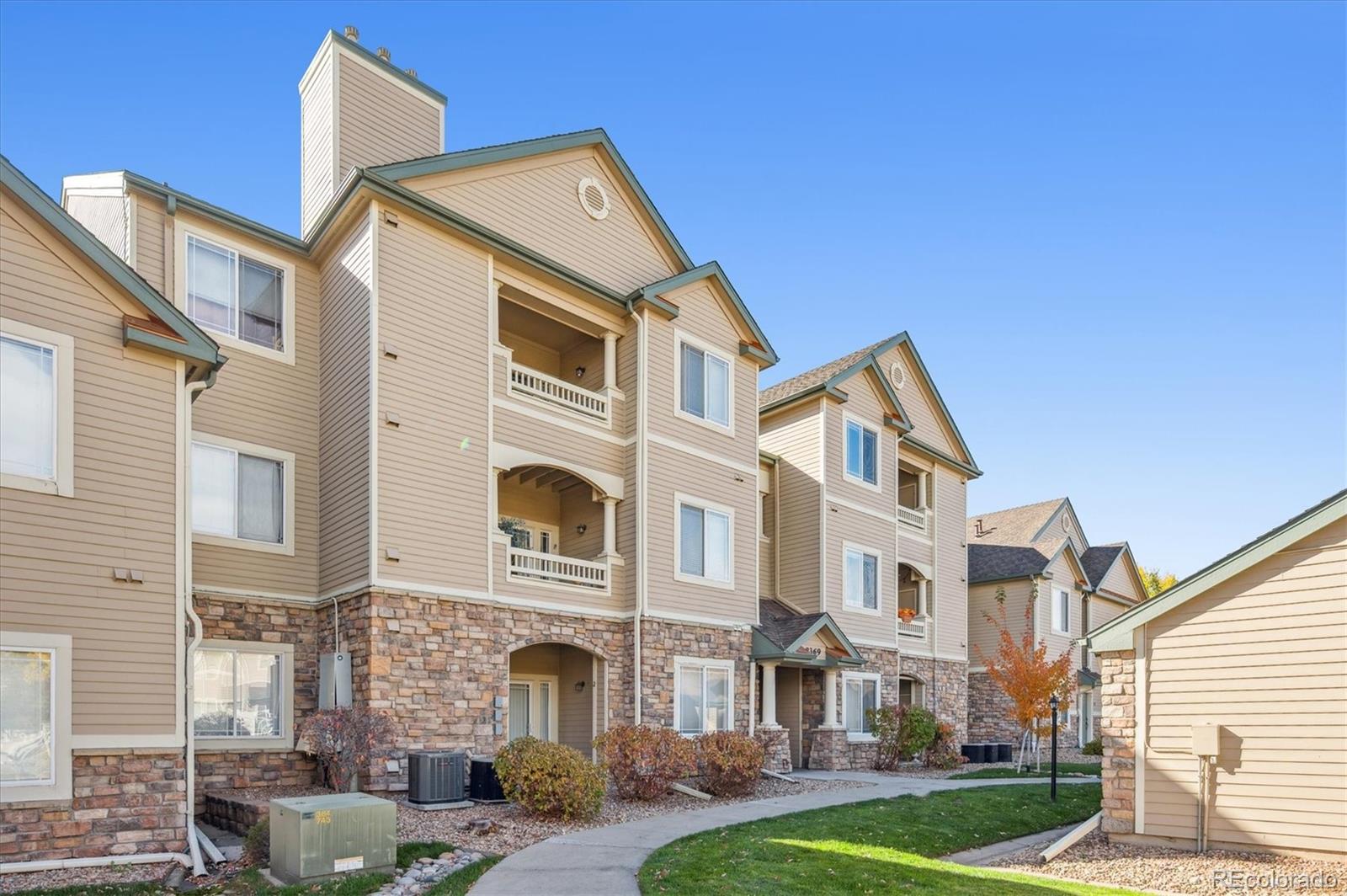 MLS Image #0 for 8369 s independence circle,littleton, Colorado
