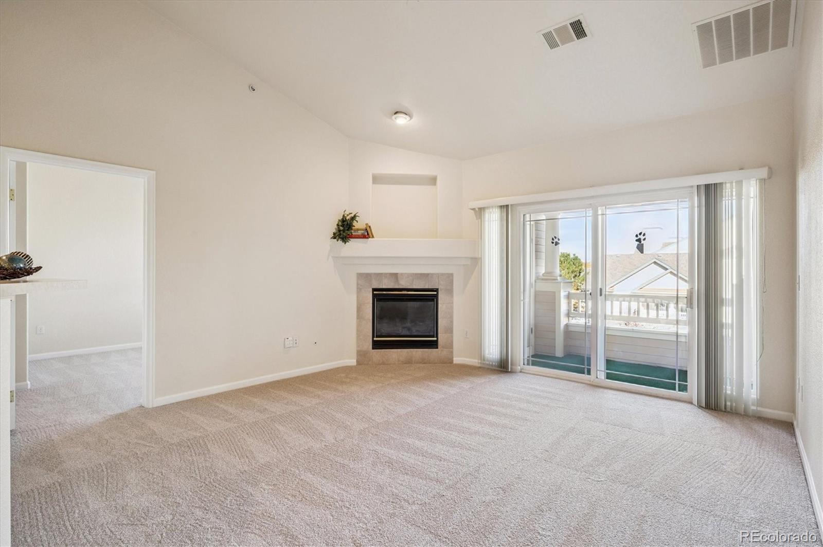 MLS Image #3 for 8369 s independence circle,littleton, Colorado