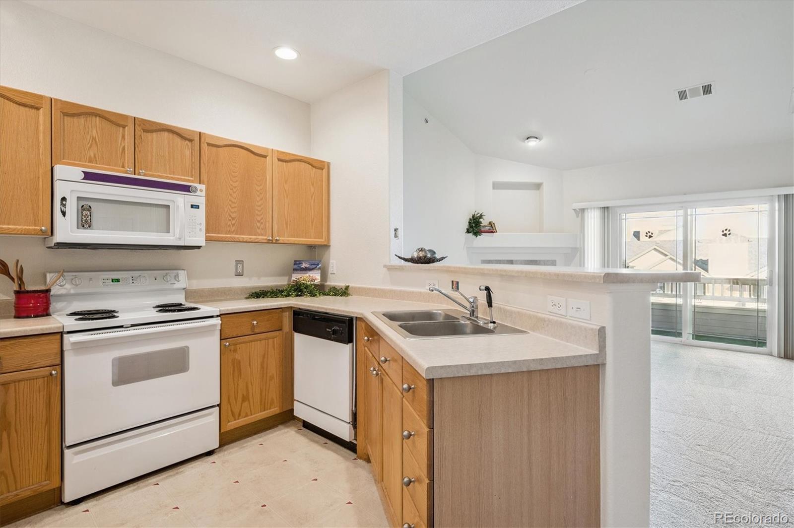 MLS Image #7 for 8369 s independence circle,littleton, Colorado