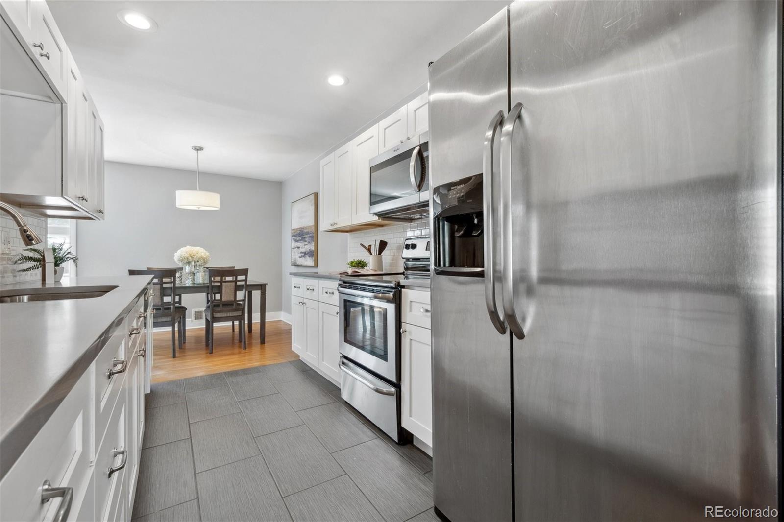 MLS Image #14 for 2261 s vrain street,denver, Colorado
