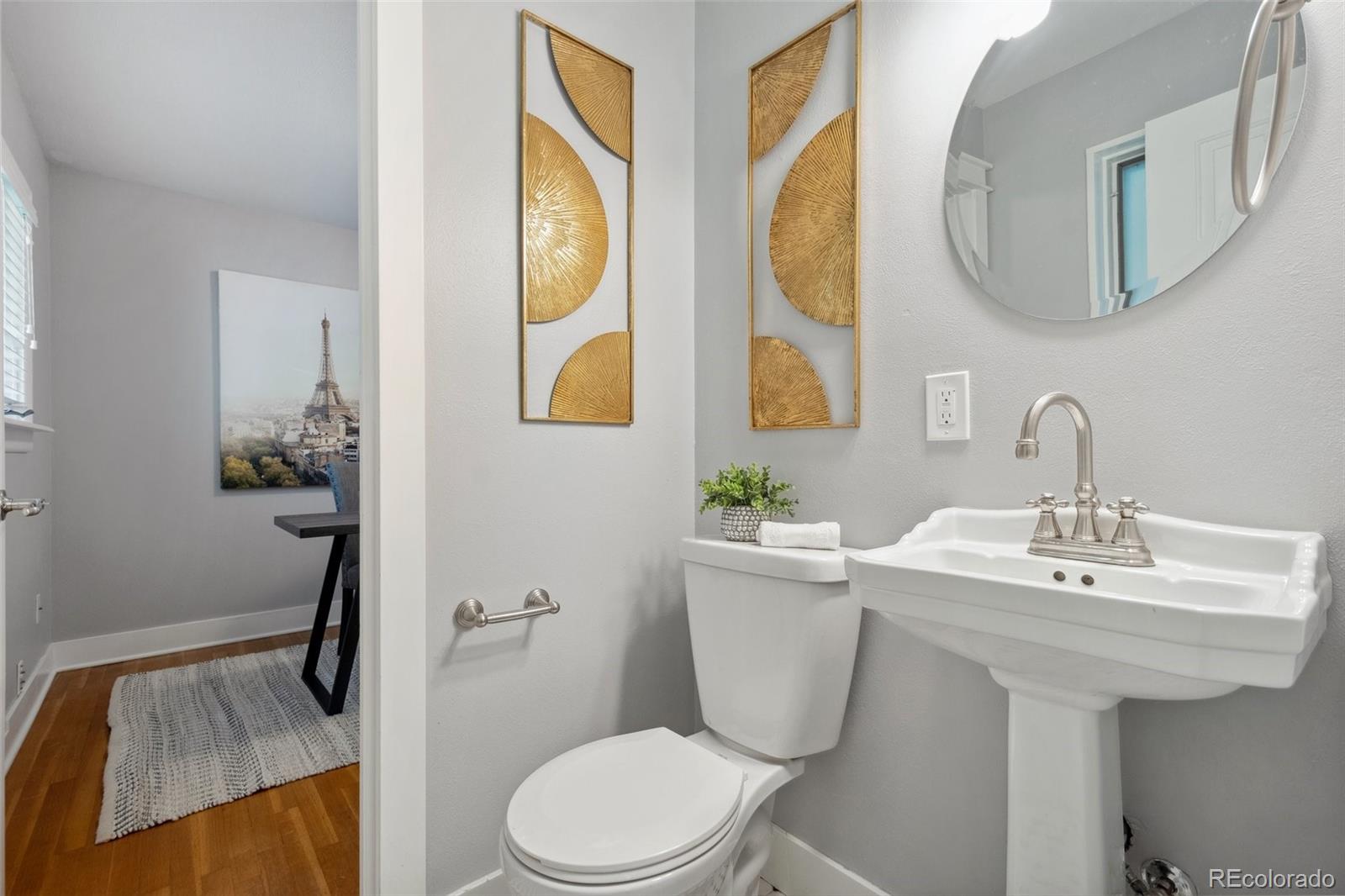 MLS Image #16 for 2261 s vrain street,denver, Colorado