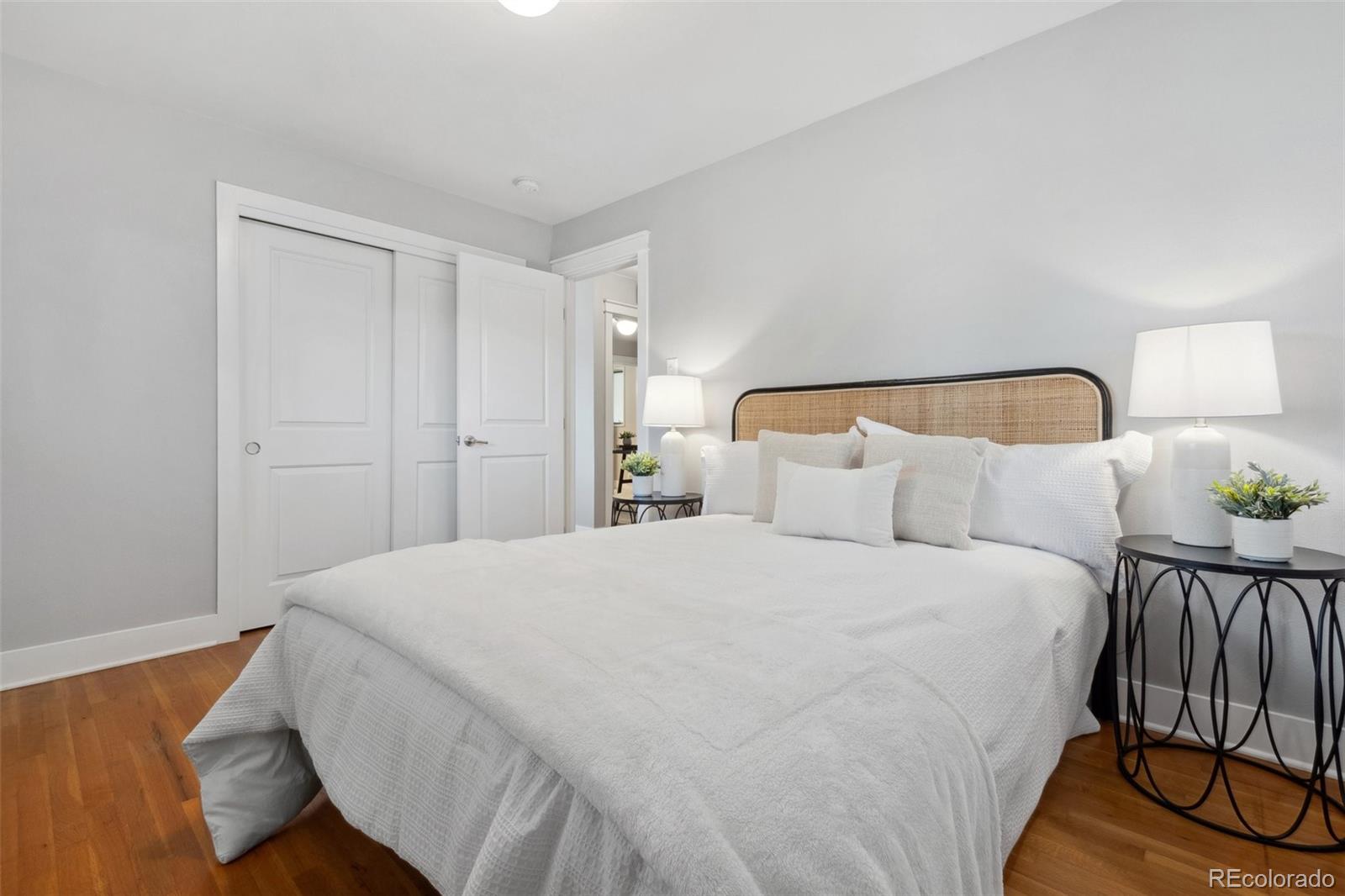 MLS Image #18 for 2261 s vrain street,denver, Colorado