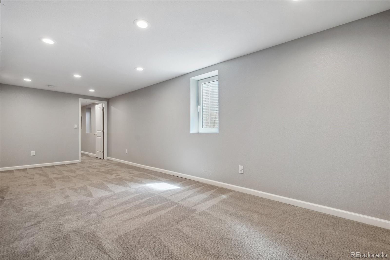 MLS Image #26 for 2261 s vrain street,denver, Colorado