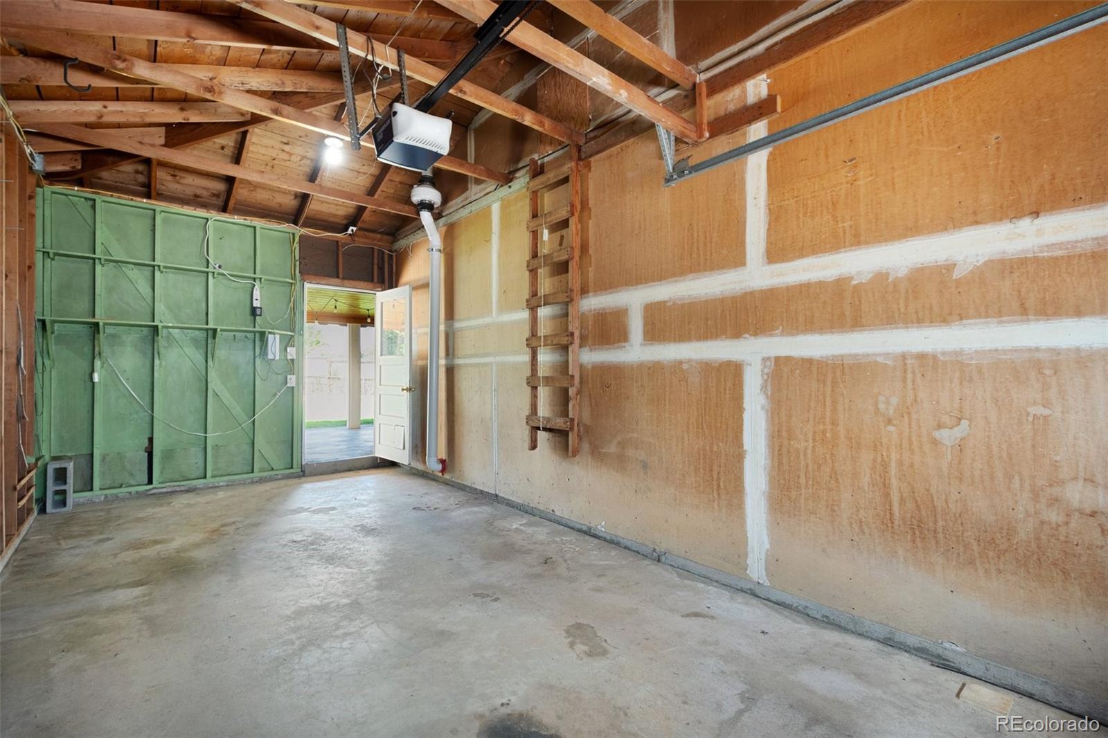 MLS Image #34 for 2261 s vrain street,denver, Colorado