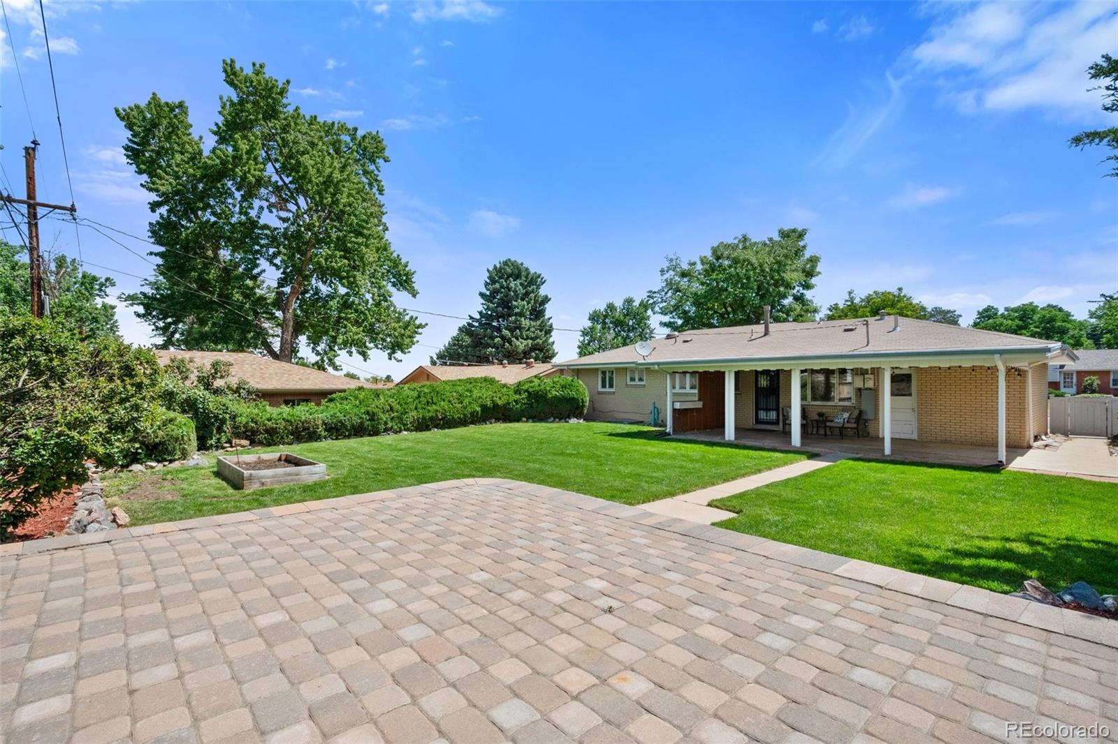 MLS Image #40 for 2261 s vrain street,denver, Colorado