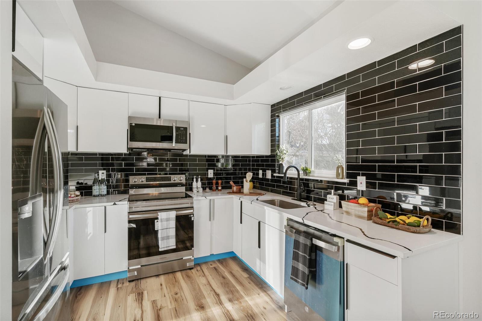 MLS Image #7 for 3843 s gibralter street,aurora, Colorado