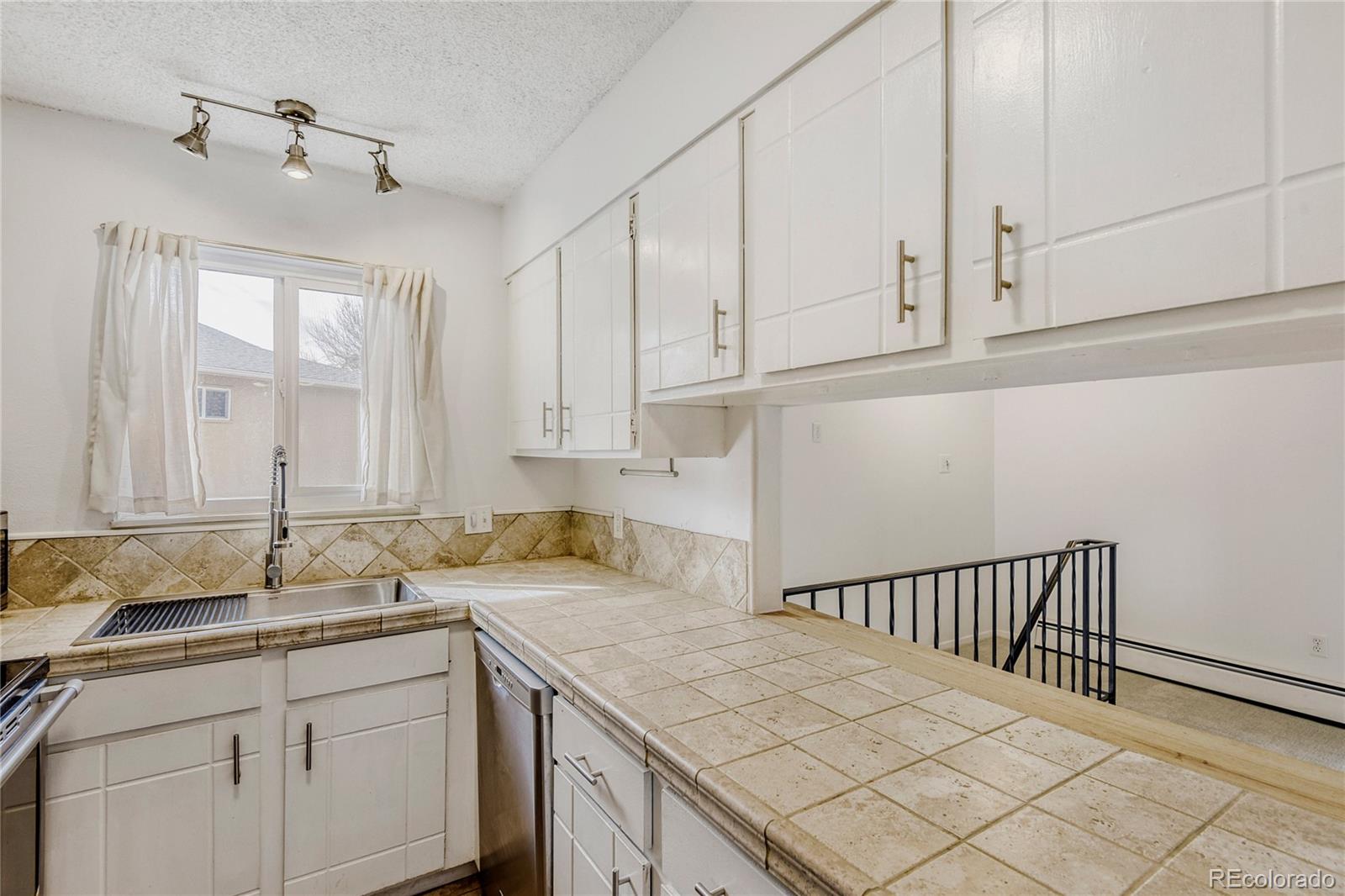 MLS Image #11 for 7309 w hampden avenue 5904,lakewood, Colorado
