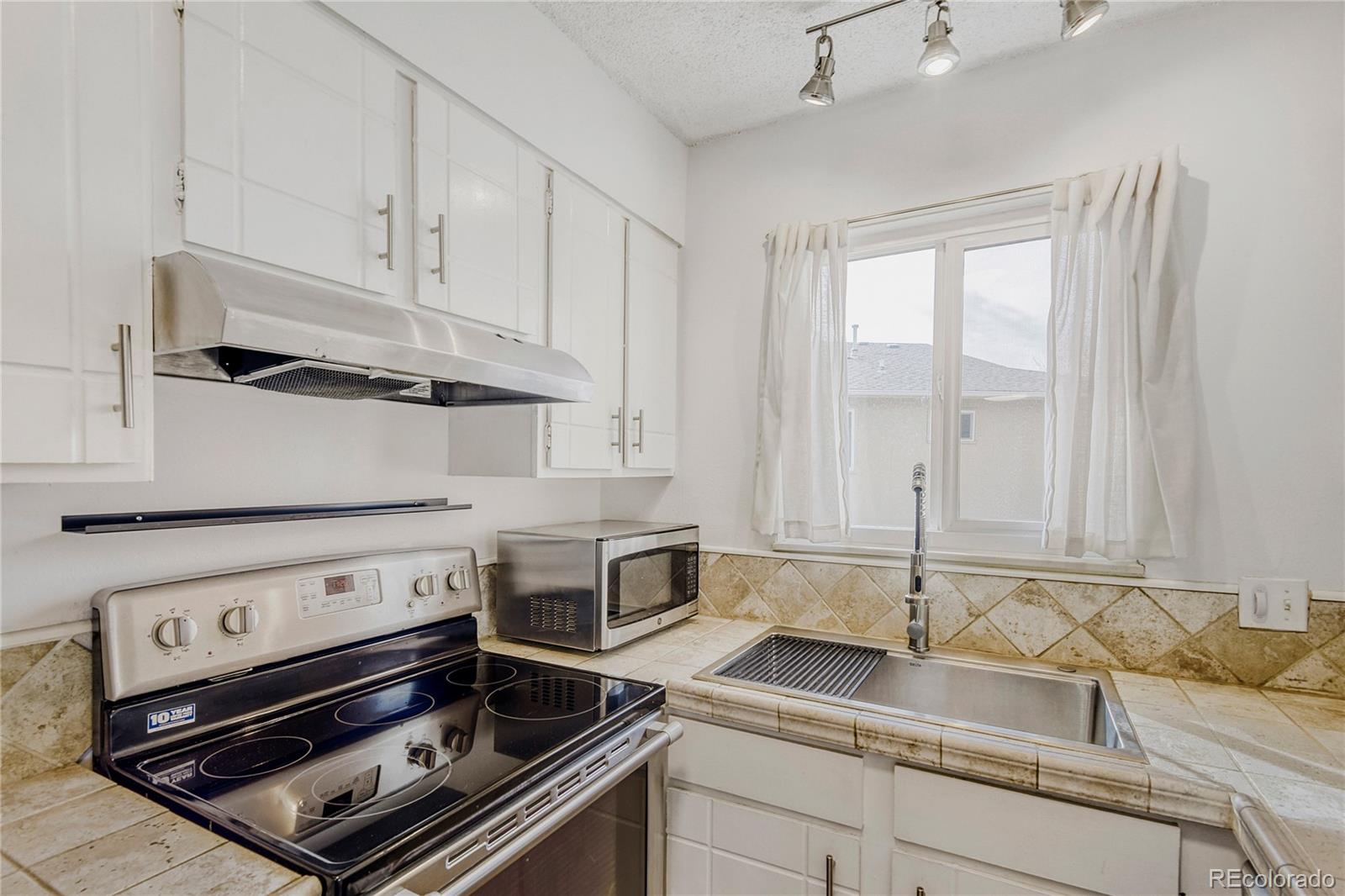 MLS Image #9 for 7309 w hampden avenue 5904,lakewood, Colorado