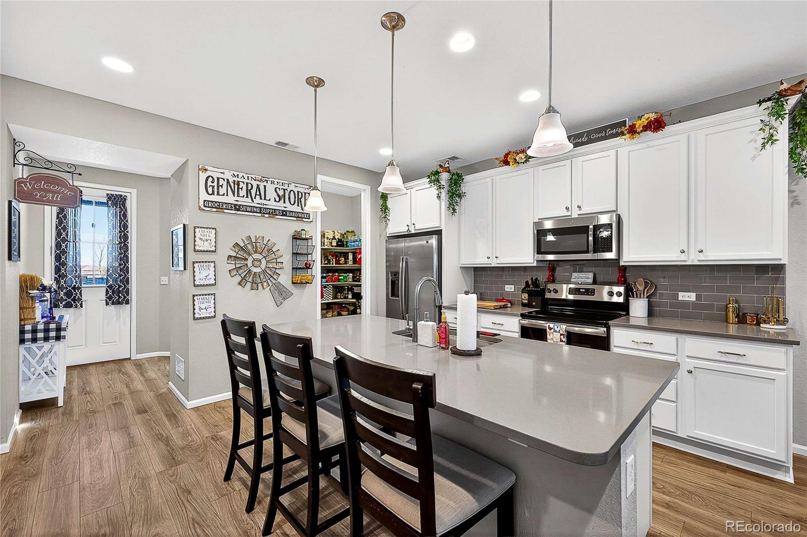 MLS Image #11 for 26811 e byers avenue,aurora, Colorado