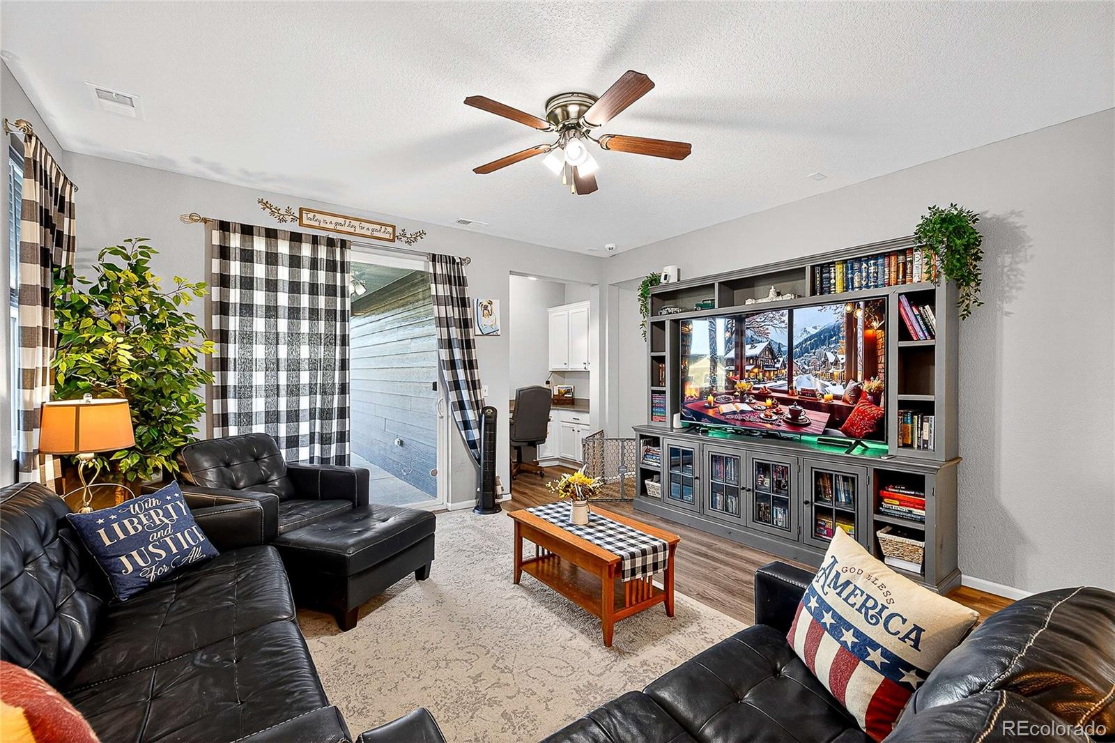 MLS Image #16 for 26811 e byers avenue,aurora, Colorado