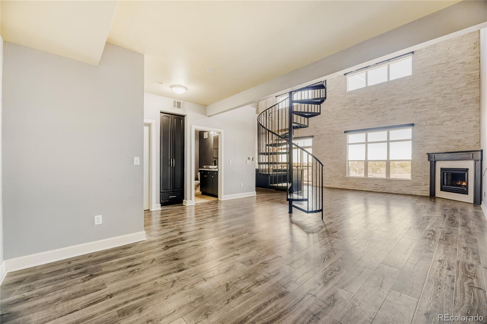 MLS Image #3 for 5677 s park place d302,englewood, Colorado