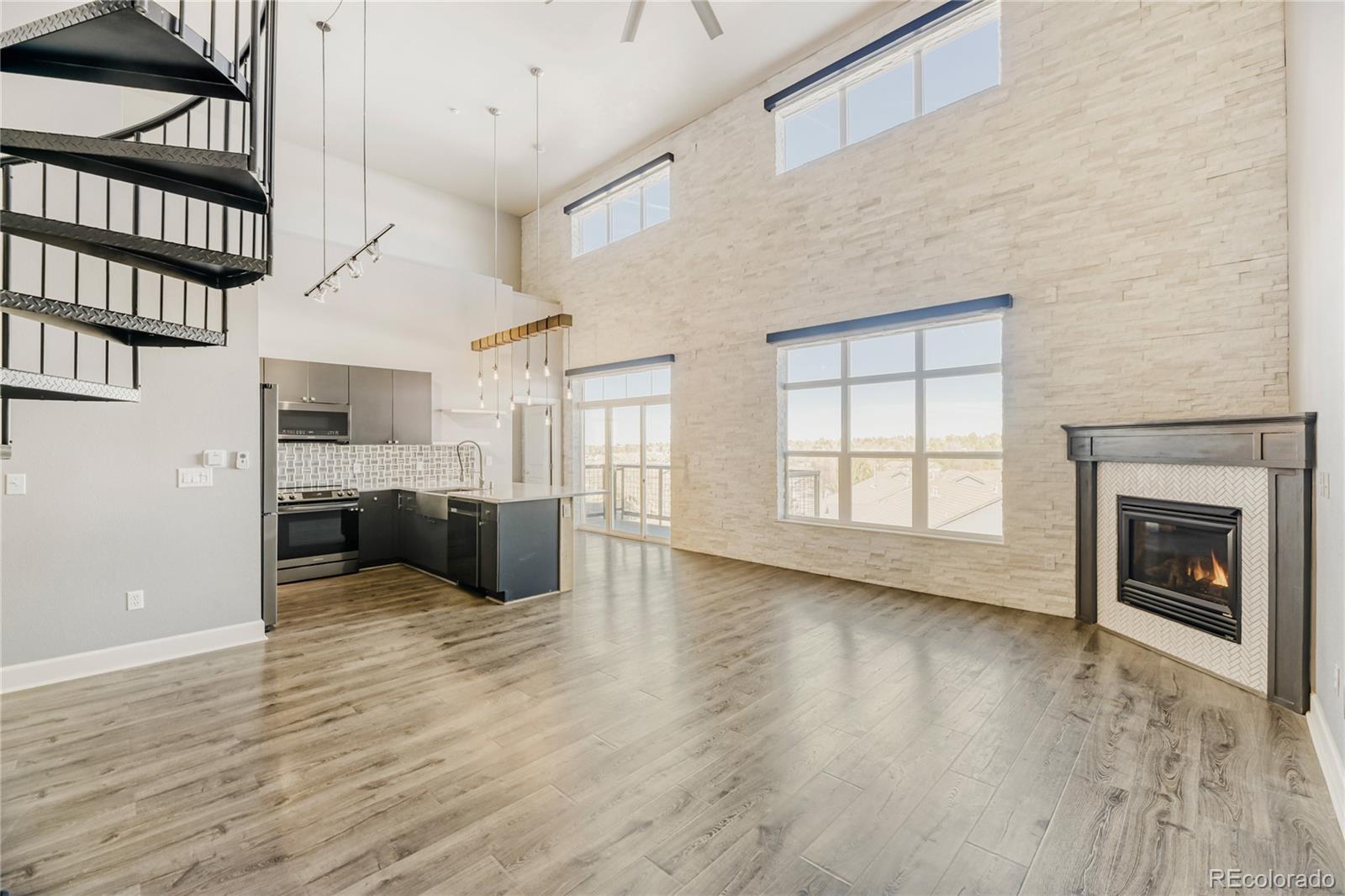 MLS Image #4 for 5677 s park place d302,englewood, Colorado