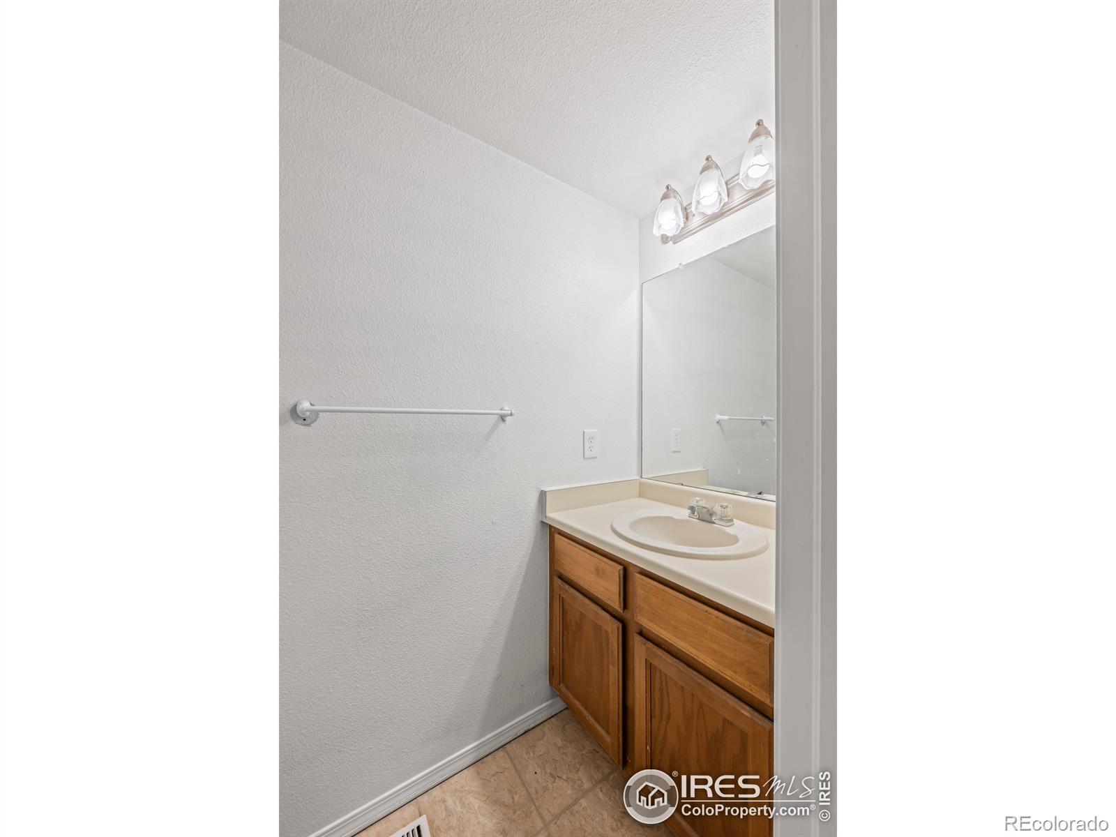 MLS Image #16 for 4020 e 94th avenue e,thornton, Colorado