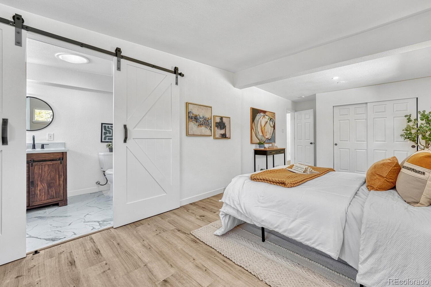MLS Image #14 for 1420 s ivy way,denver, Colorado