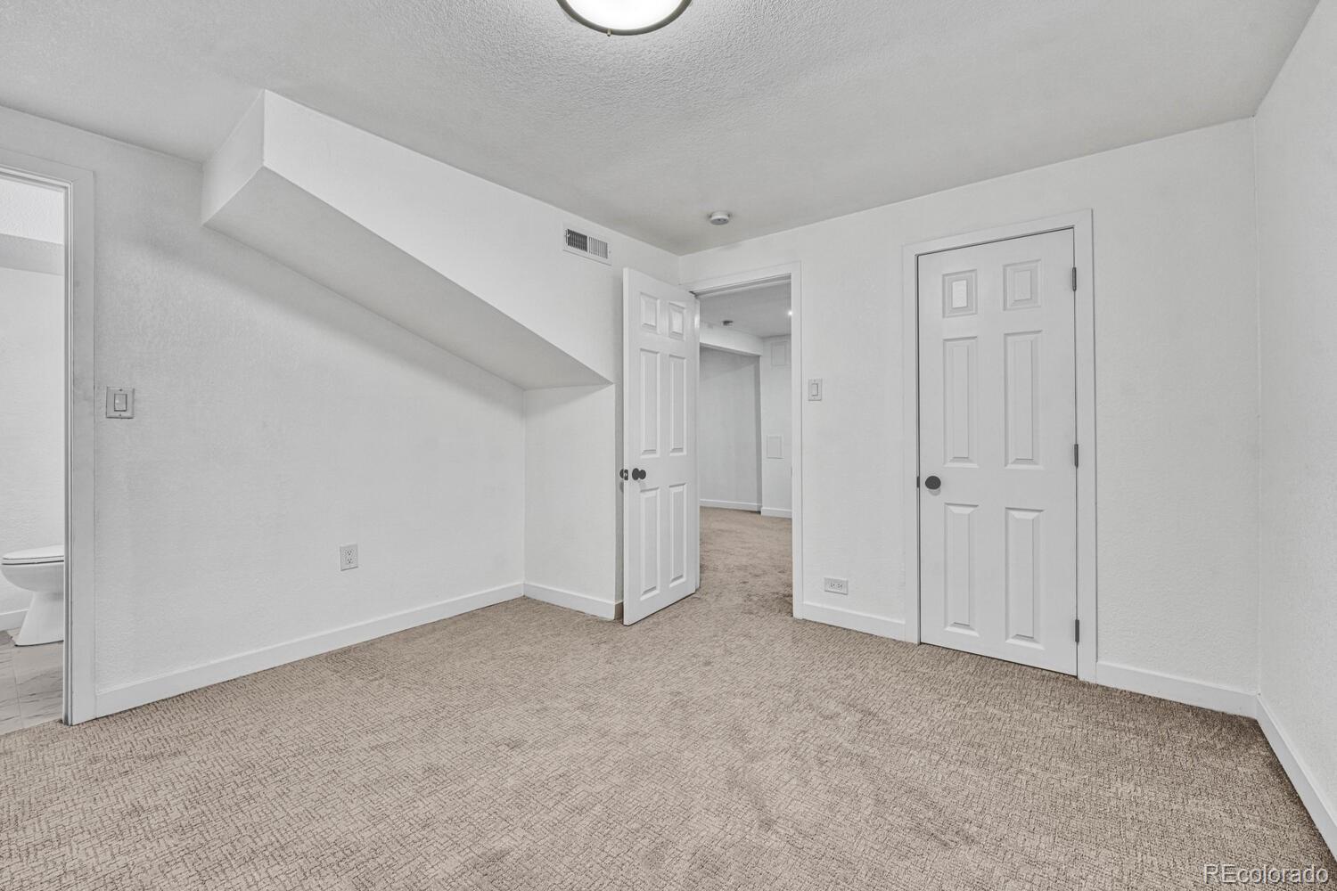 MLS Image #23 for 1420 s ivy way,denver, Colorado