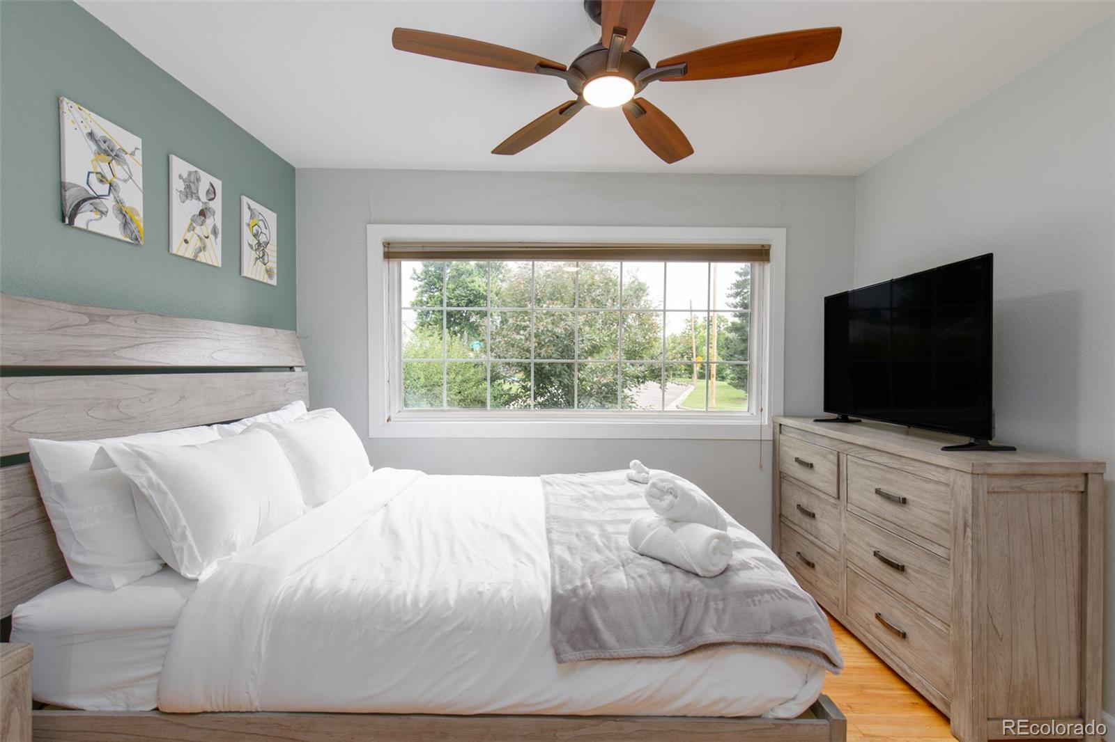 MLS Image #11 for 124 s utica street,denver, Colorado