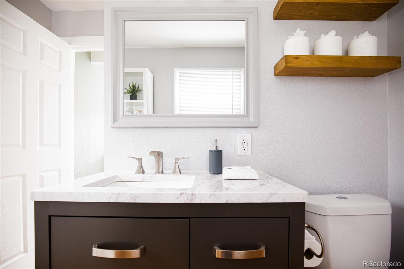 MLS Image #14 for 124 s utica street,denver, Colorado
