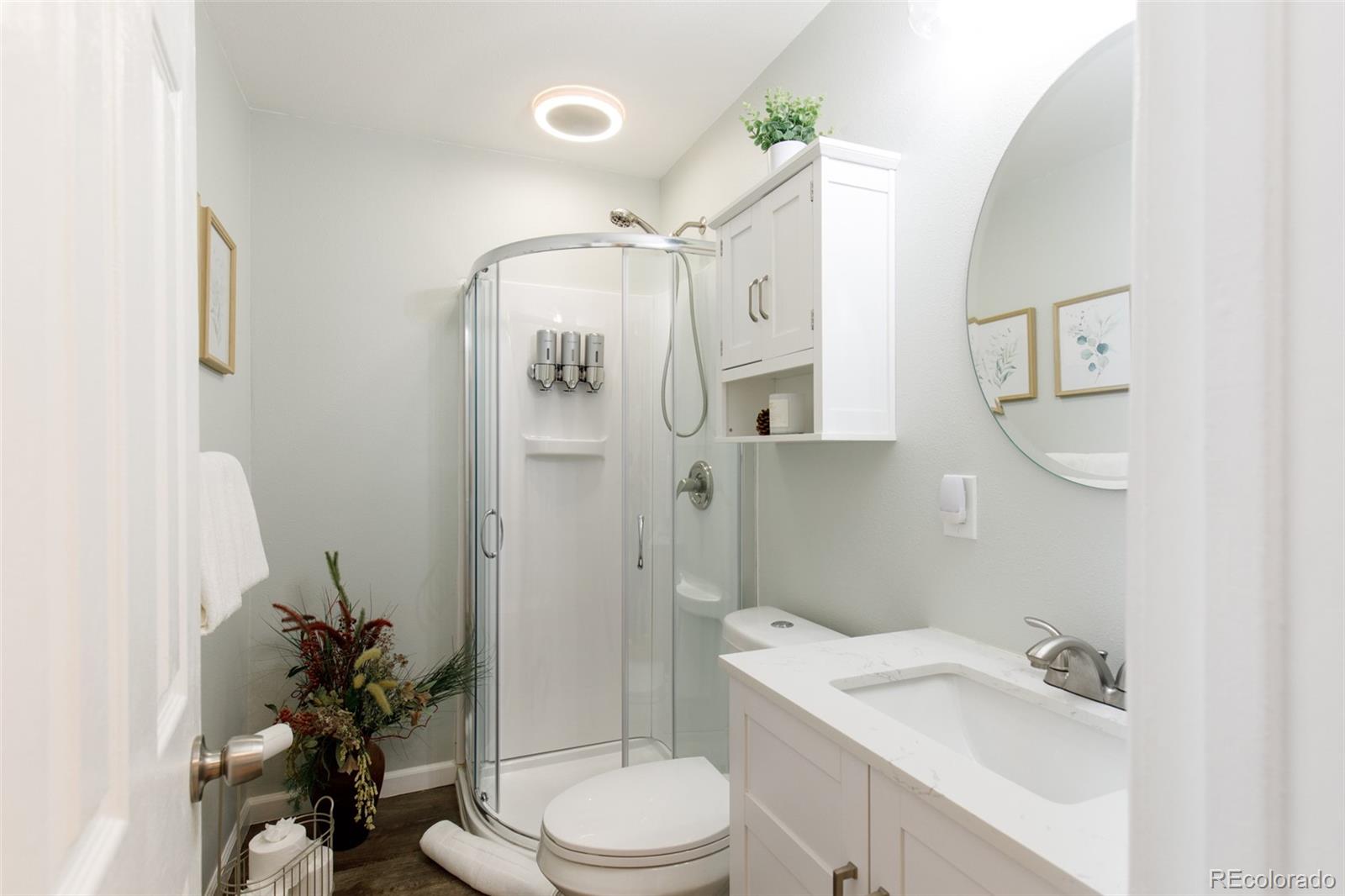 MLS Image #17 for 124 s utica street,denver, Colorado