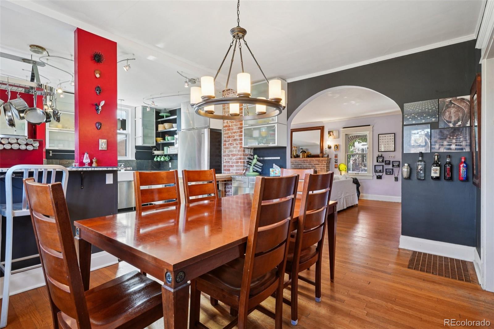 MLS Image #11 for 628  harrison street,denver, Colorado