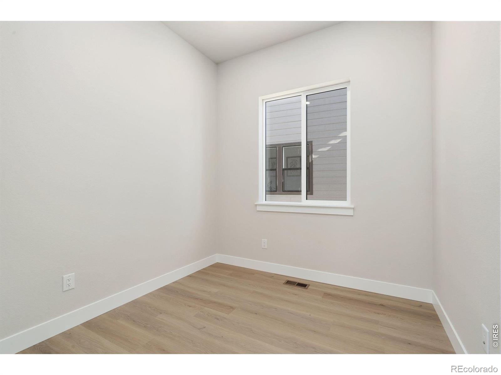MLS Image #11 for 1683  sundown run drive,windsor, Colorado