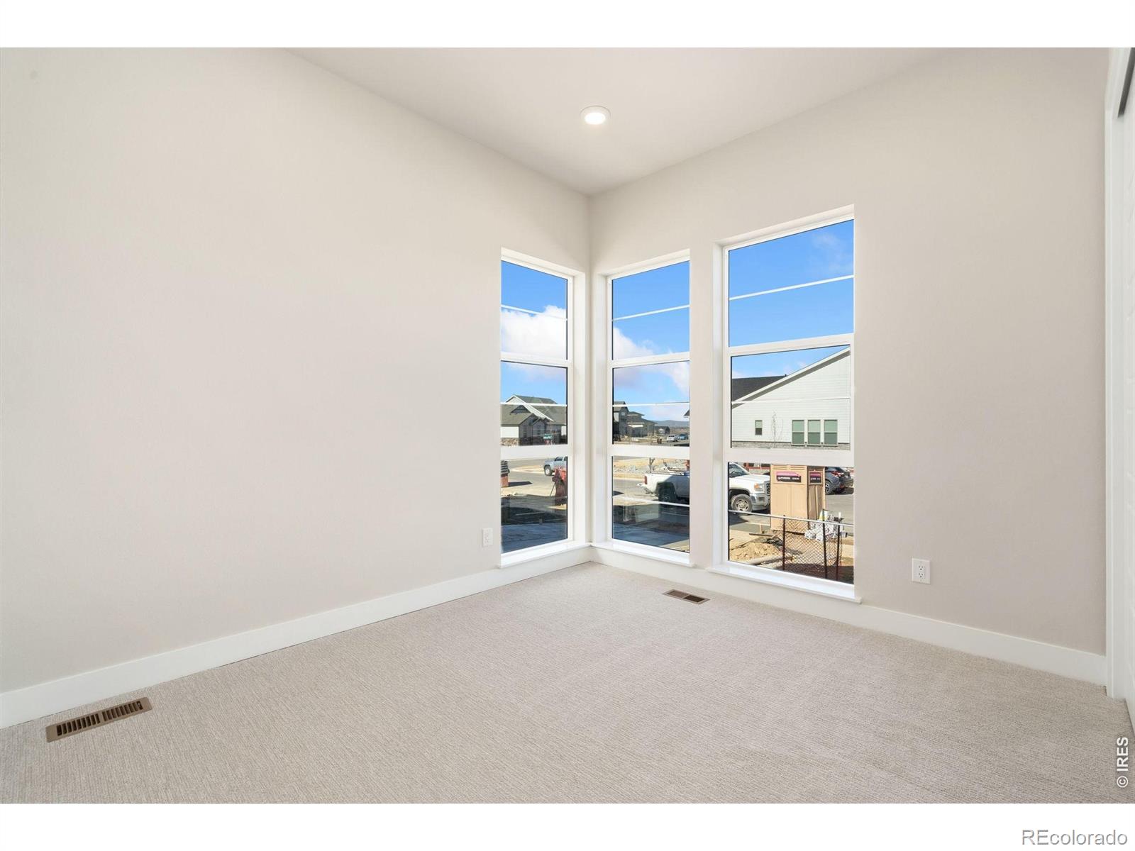 MLS Image #3 for 1683  sundown run drive,windsor, Colorado