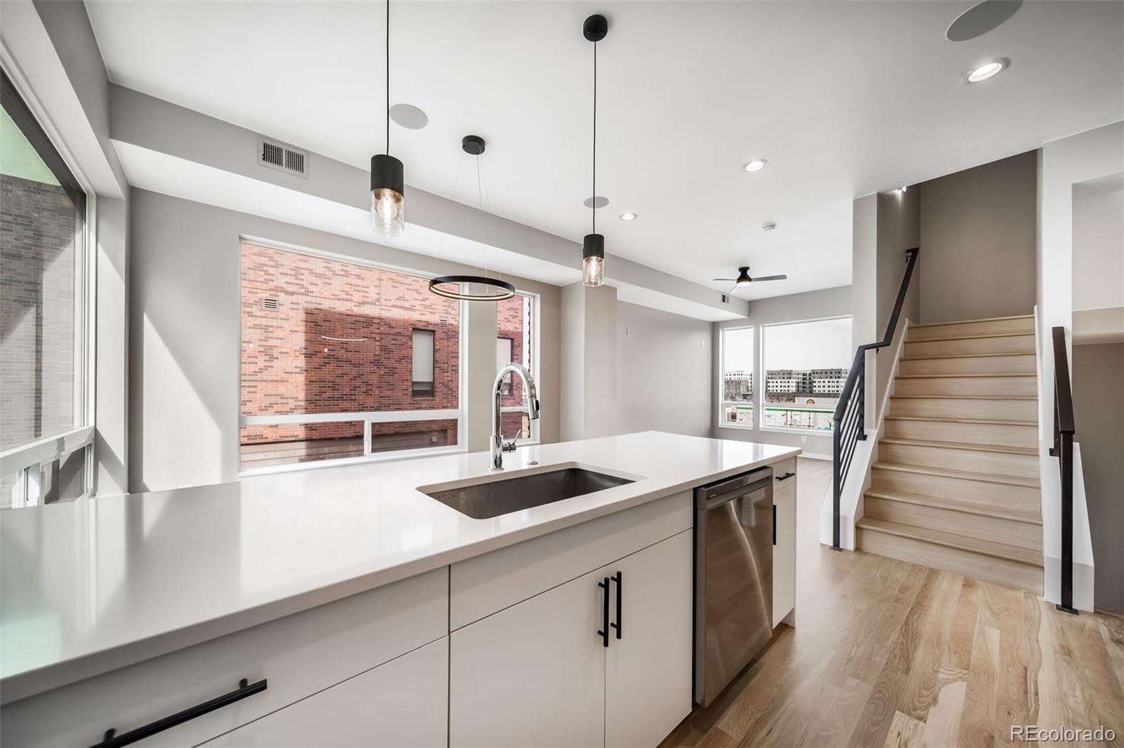 MLS Image #13 for 3939  inca street,denver, Colorado