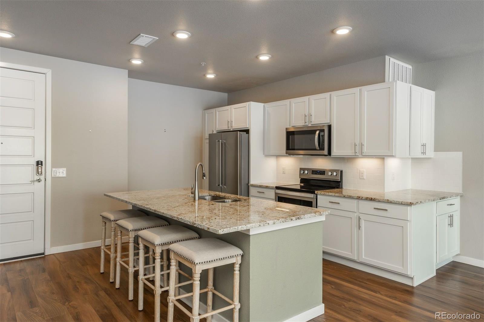 MLS Image #3 for 460 e fremont place 309,centennial, Colorado