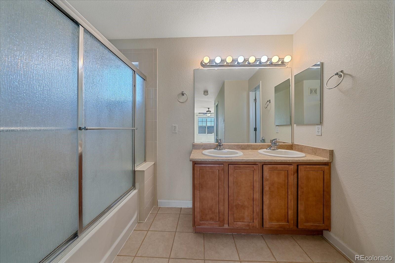 MLS Image #18 for 21942 e jamison place,aurora, Colorado