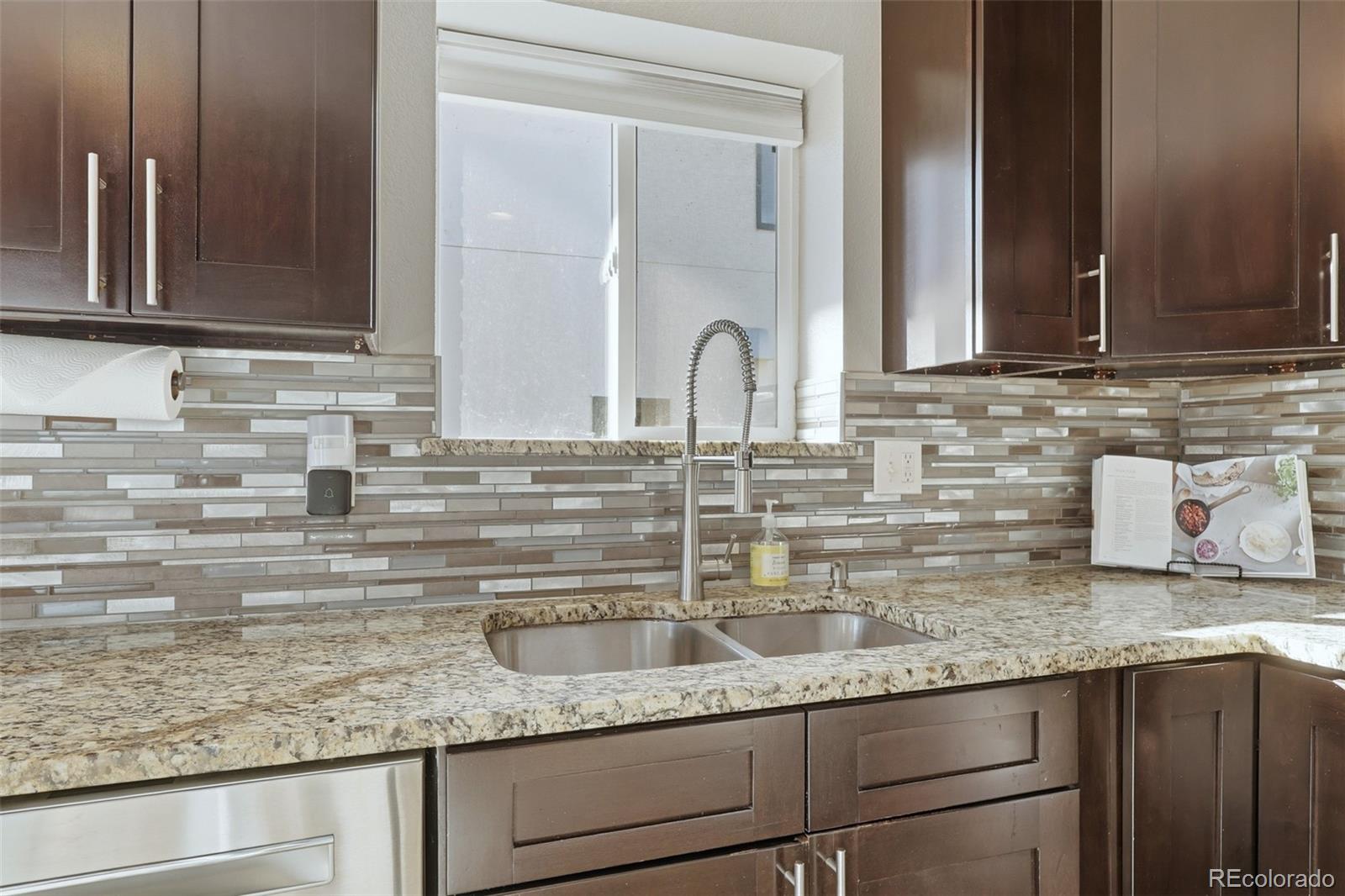 MLS Image #15 for 2737 n elizabeth street,denver, Colorado