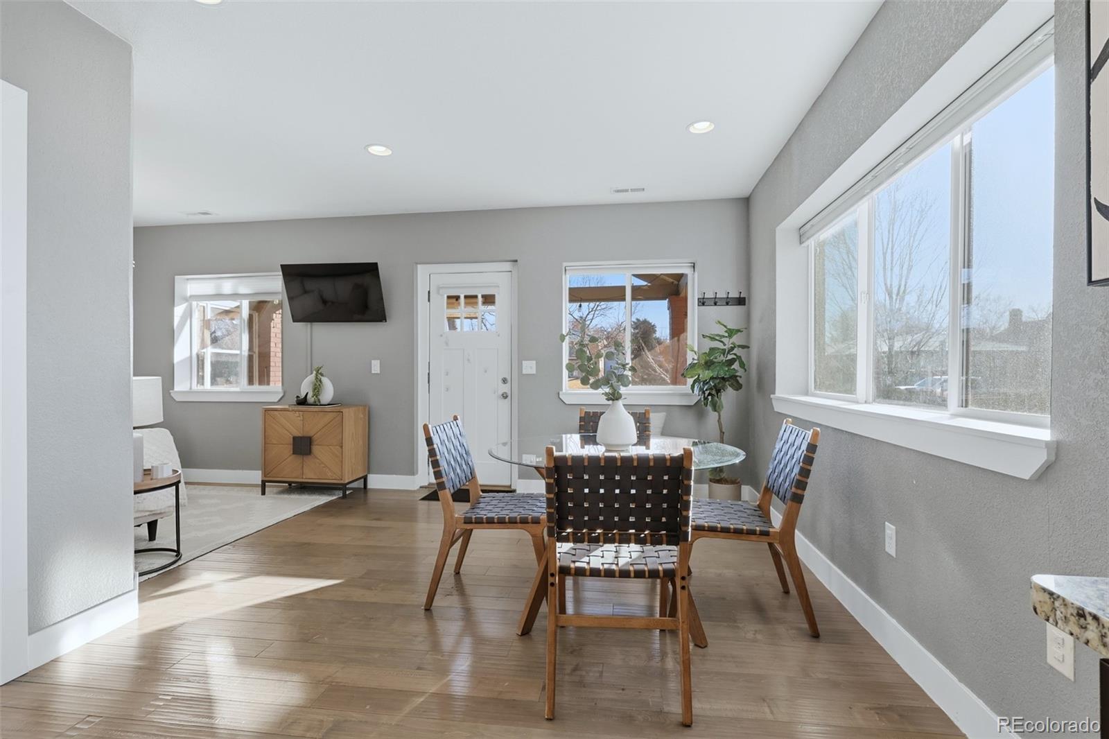 MLS Image #7 for 2737 n elizabeth street,denver, Colorado