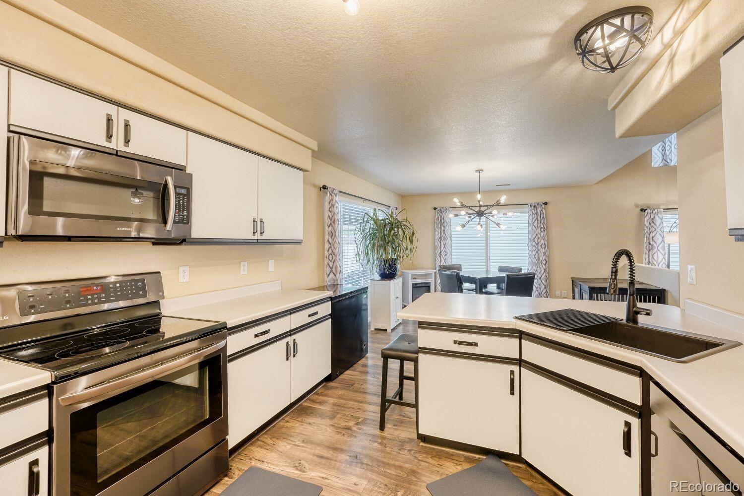 MLS Image #6 for 18765  burlington place,denver, Colorado