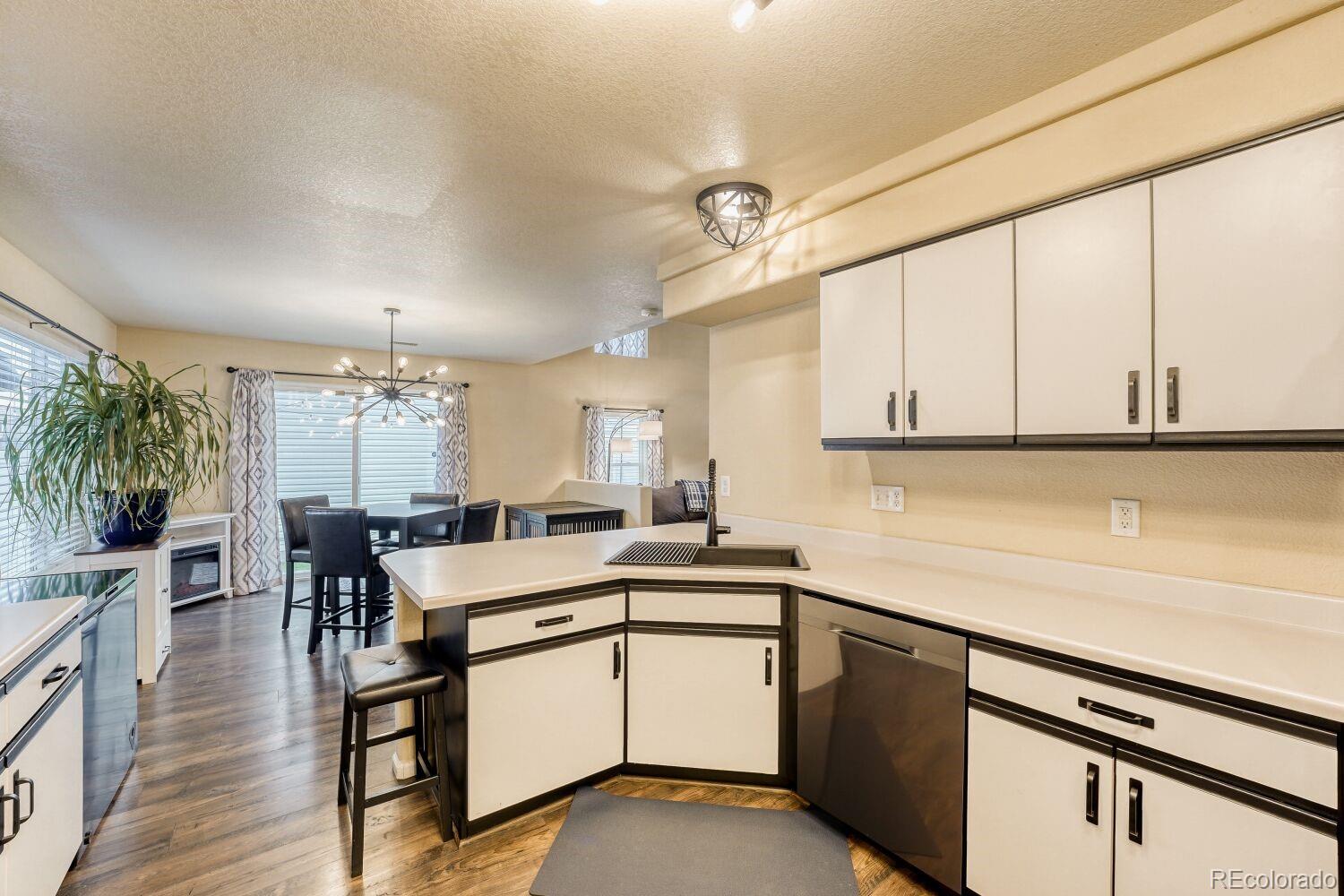 MLS Image #7 for 18765  burlington place,denver, Colorado