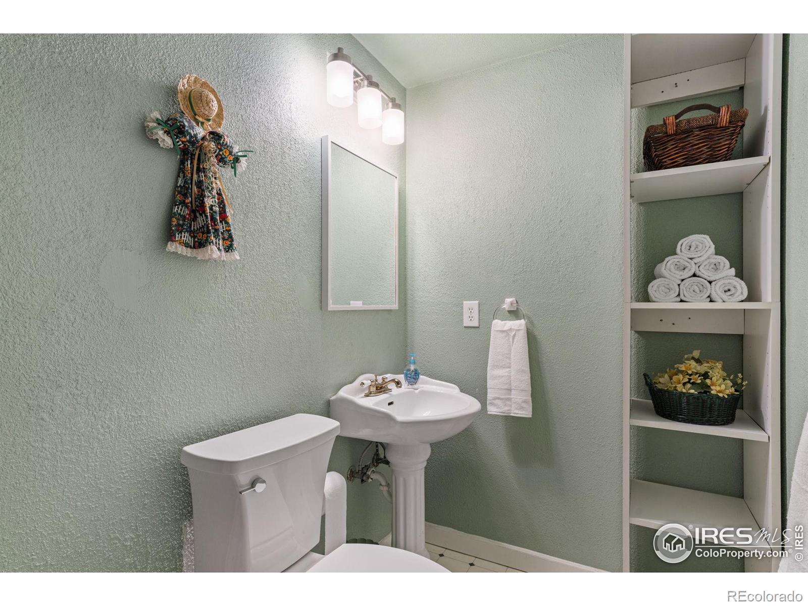 MLS Image #21 for 204  linden street,frederick, Colorado