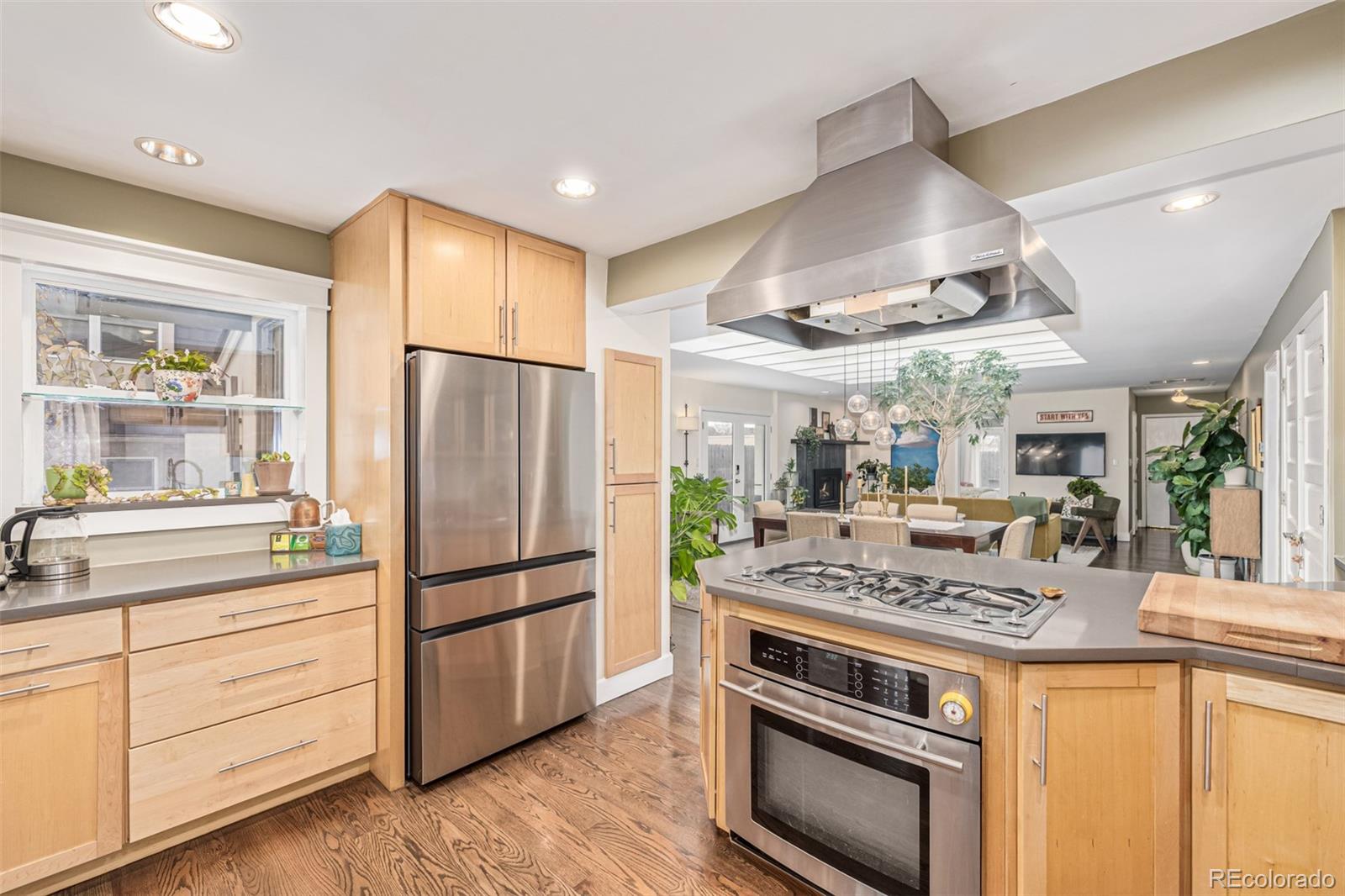 MLS Image #11 for 1227  elm street,denver, Colorado