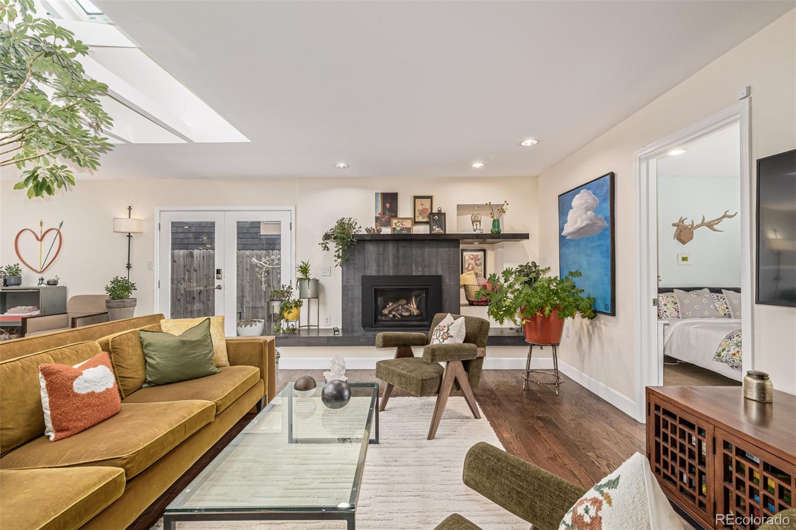 MLS Image #3 for 1227  elm street,denver, Colorado