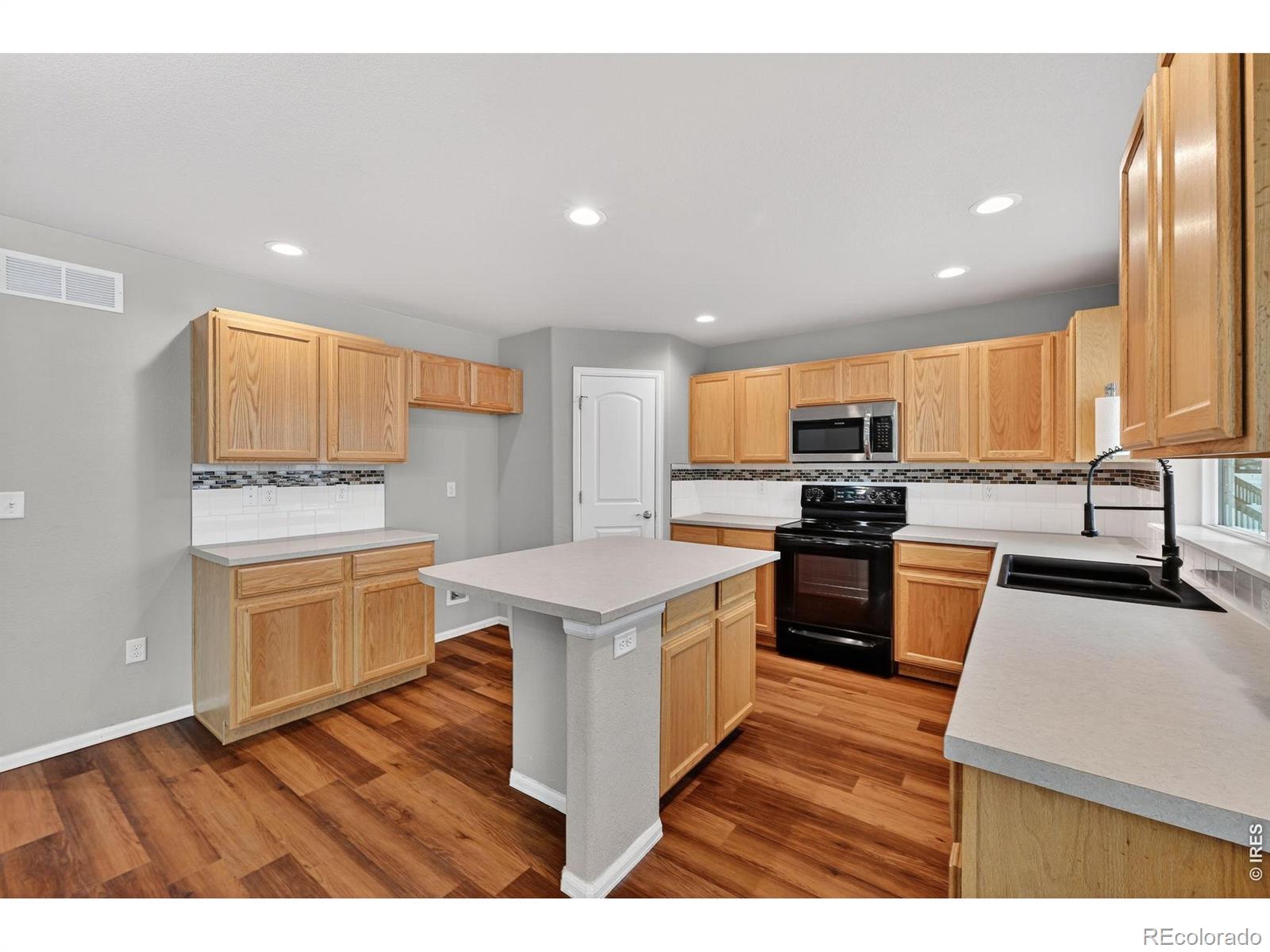 MLS Image #7 for 1616  104th ave pl,greeley, Colorado