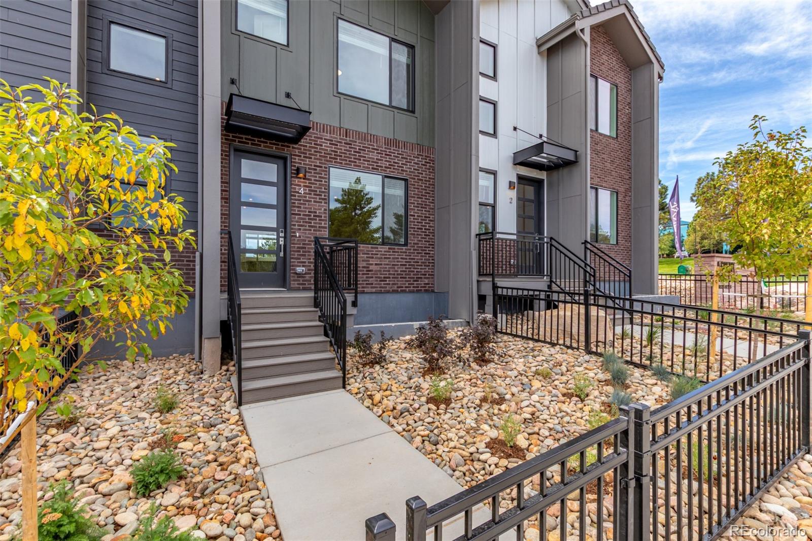 MLS Image #0 for 75  ascent trail,englewood, Colorado