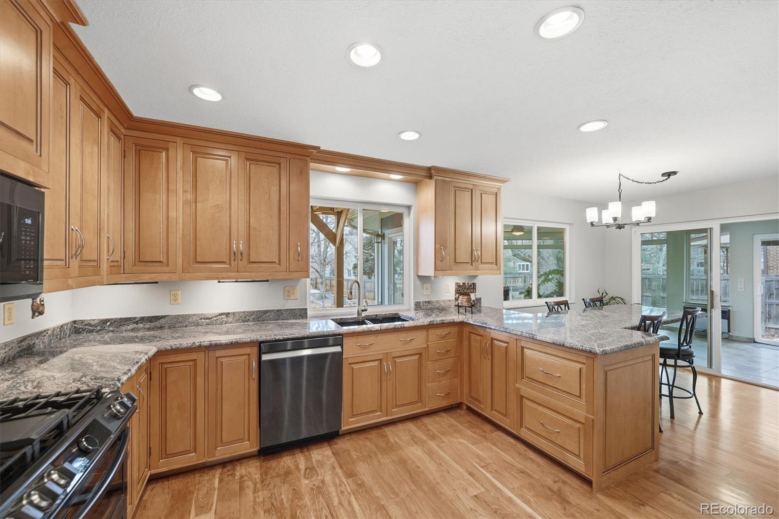 MLS Image #11 for 13682 w 54th avenue,arvada, Colorado
