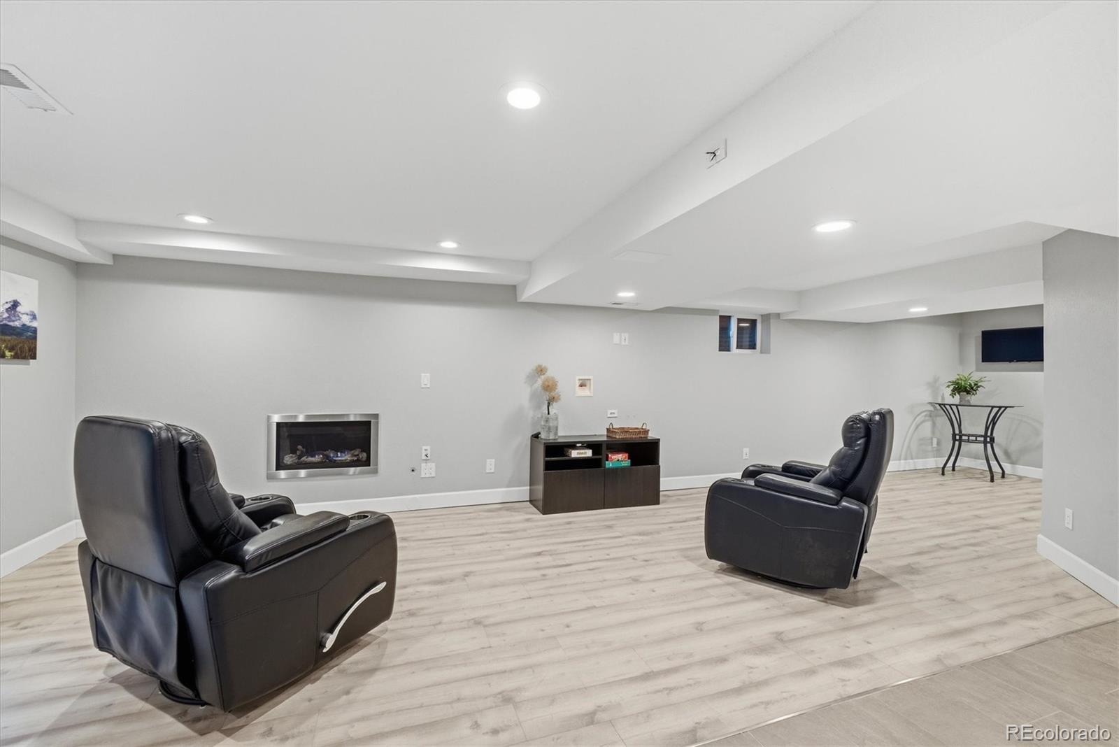 MLS Image #35 for 13682 w 54th avenue,arvada, Colorado