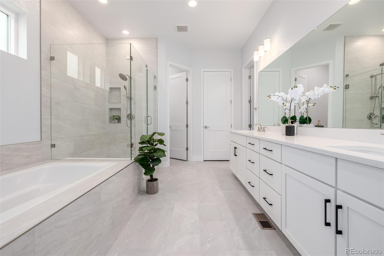 MLS Image #16 for 11412  autumn moon street,littleton, Colorado